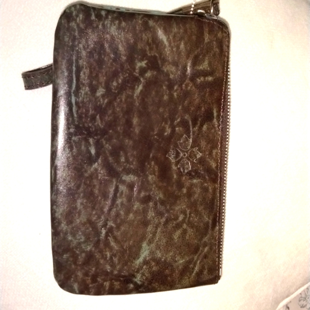 Patricia Nash wristlet